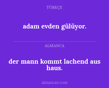 adam evden gülüyor. - der mann kommt lachend aus haus.