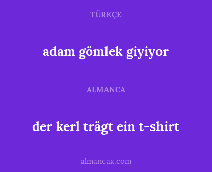 der kerl trägt ein t-shirt - adam gömlek giyiyor
