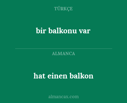 hat einen balkon - bir balkonu var