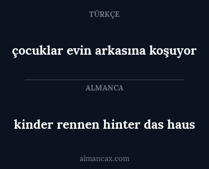 kinder rennen hinter das haus - çocuklar evin arkasına koşuyor