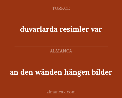 an den wänden hängen bilder - duvarlarda resimler var