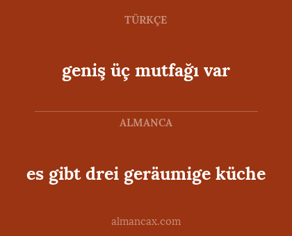 geniş üç mutfağı var - es gibt drei geräumige küche