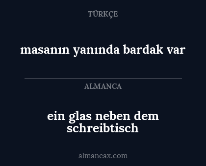 ein glas neben dem schreibtisch - masanın yanında bardak var