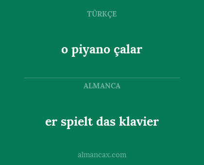 o piyano çalar - er spielt das klavier