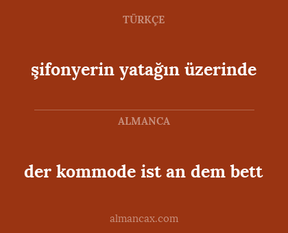 der kommode ist an dem bett - şifonyerin yatağın üzerinde