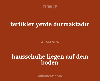 terlikler yerde durmaktadır - hausschuhe liegen auf dem boden