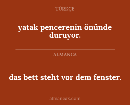 das bett steht vor dem fenster. - yatak pencerenin önünde duruyor.