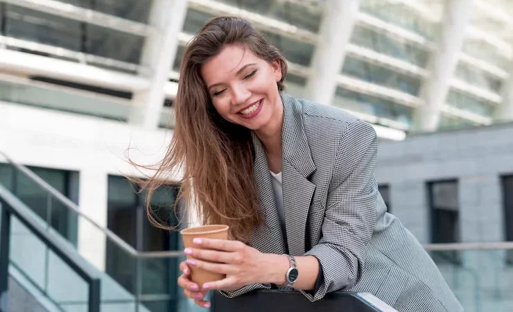 Макияж для офиса: лёгкий дневной образ