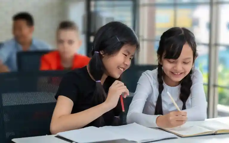 Ayakkabı İngilizcede nasıl söylenir? Ayakkabı İngilizce karşılığı ne?