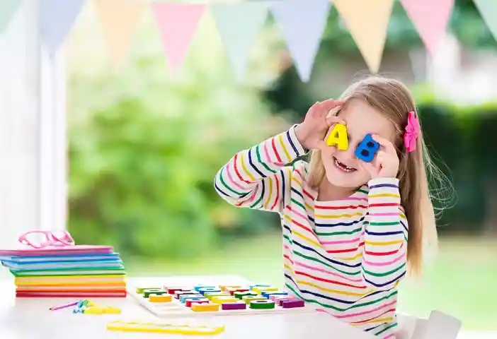 Cetvel İngilizce ne demek? İngilizce cetvel kelimesi nedir?