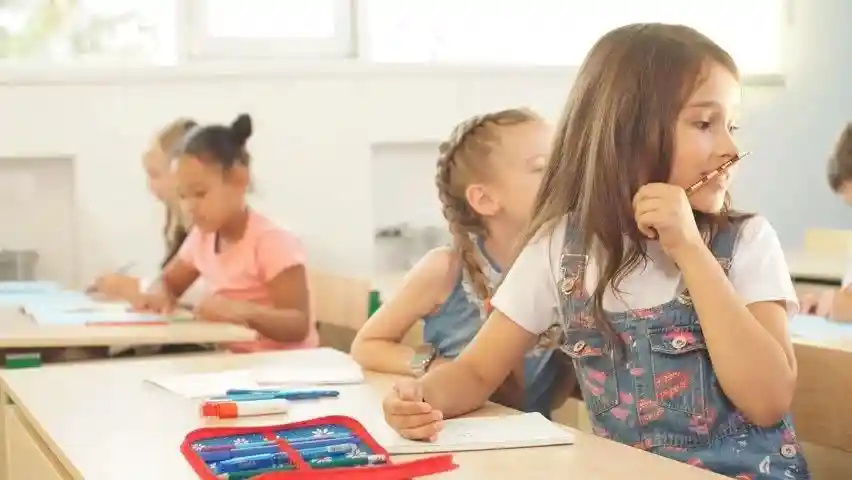 Peron ne demek İngilizce? Peron İngilizcesi nedir?