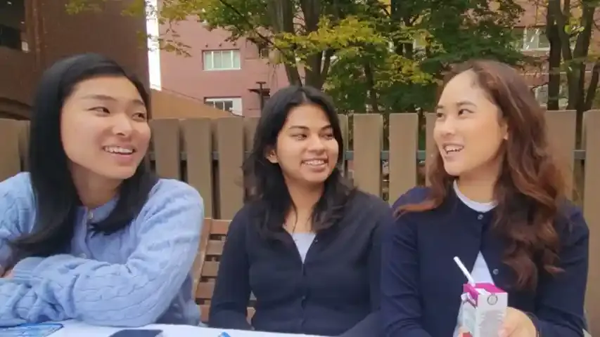 Burs İngilizcesi: Scholarship “Burs” kelimesinin İngilizce karşılığı “scholarship”tir.