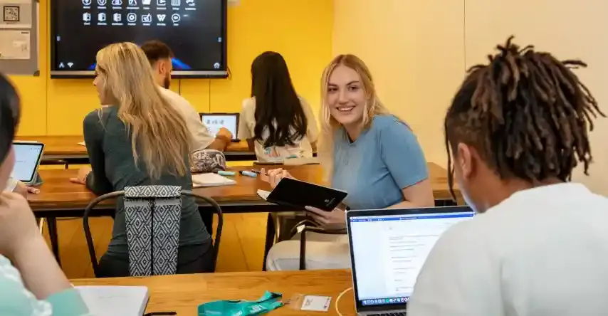 Çalışmak İngilizce ne demek? İngilizce çalışmak ne?