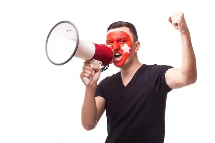 Deri Almancası: “Leder” Sevgili okurlar, bugün sizlere “deri”