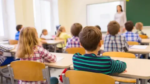 Almanca'da Noktalama İşaretleri: Almanca Satzzeichen Kuralları, Örnekler ve Türkçe Karşılaştırma