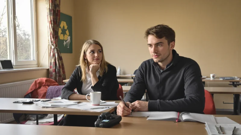 Almanca Duygular ve Psikoloji Kelimeleri: Hisler, Ruh Hali ve Kişilik İfadeleri