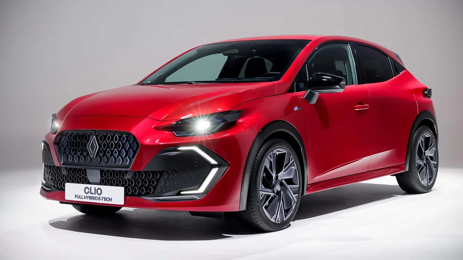 Yeni Renault Clio 6. Nesliyle Türkiye'de Satışa Başladı: İşte Fiyatlar ve Öne Çıkan Özellikler