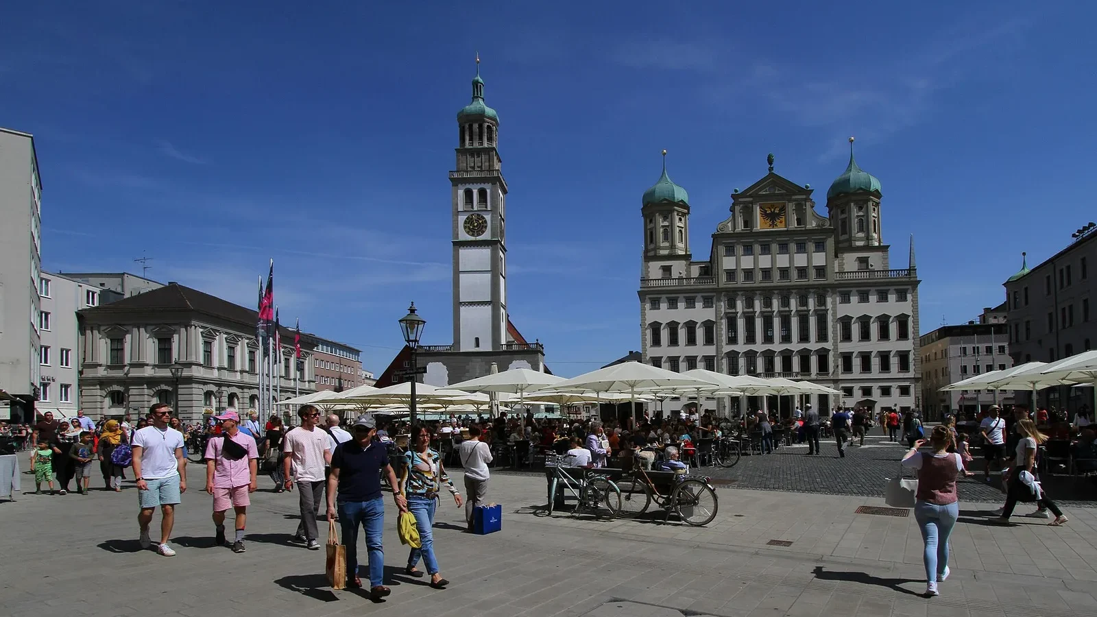 Augsburg'da Gezilecek Yerler — Fuggerei, Altın Salon, UNESCO Su Yönetim Sistemi ve Roma Mirası